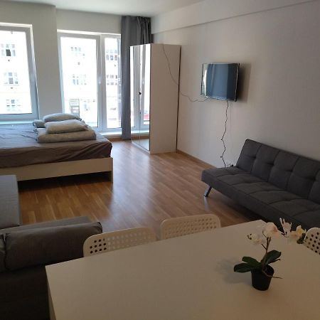 Brand New One Bedroom Apartment #54 In Brand New Building With Free Parking Praha Eksteriør bilde
